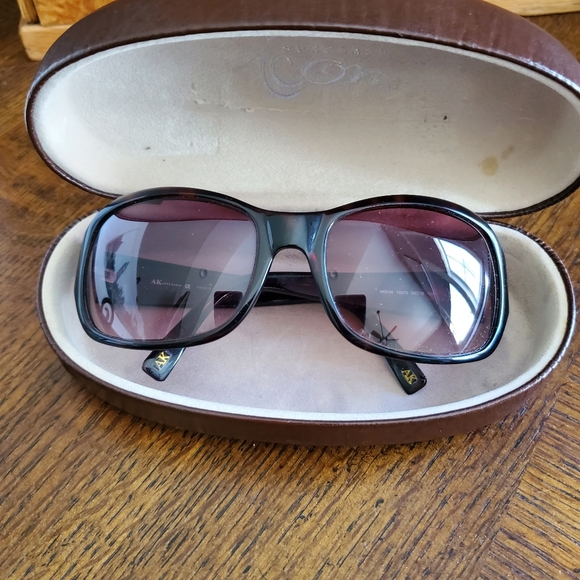 Sunglasses - Picture 3 of 3